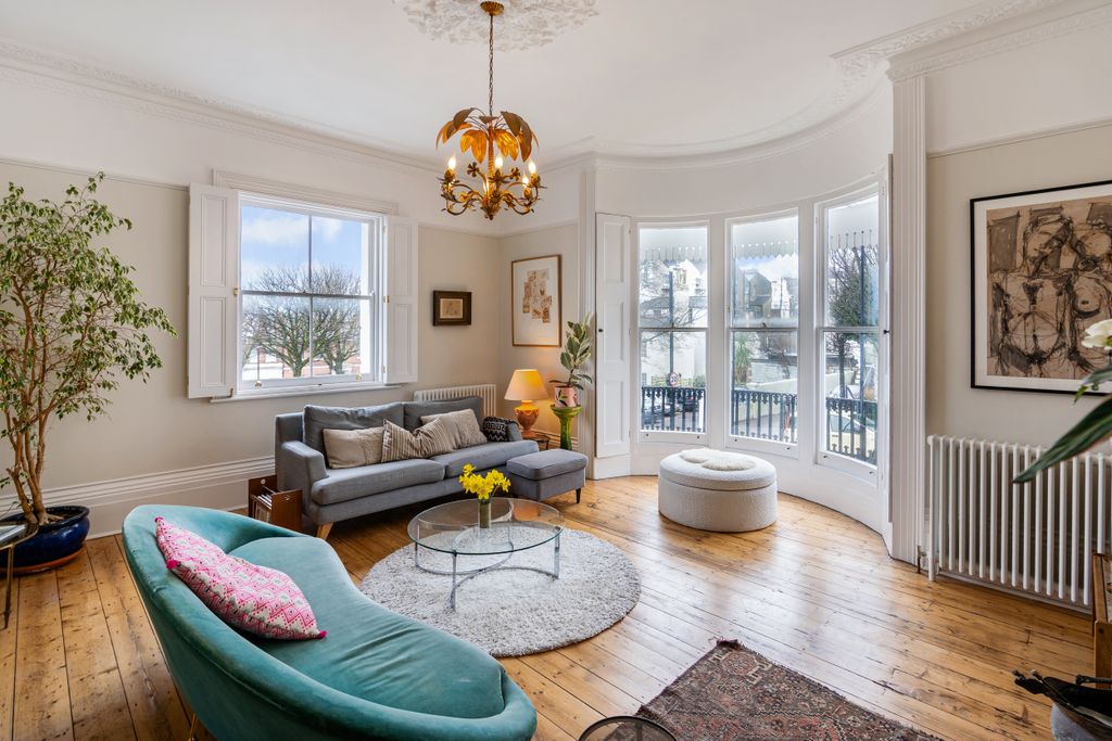 Additional image 2 of 6 bed semi-detached house for saleMontpelier Villas, Brighton BN1