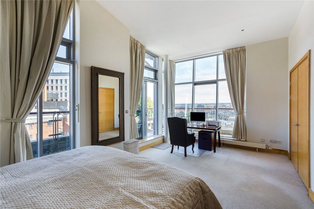 Additional image 9 of 2 bed flat for saleThe Panoramic, 30 Park Row, Bristol BS1
