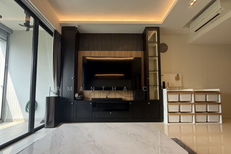 21 Flora Drive photo 2