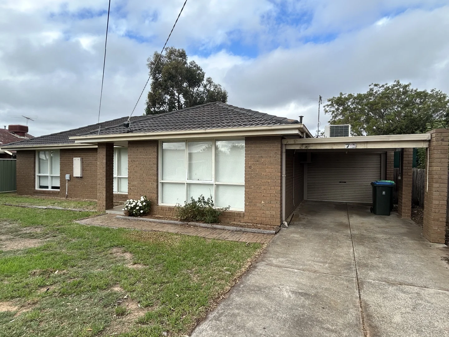 Additional image 2 of 33 Daphne Crescent, Werribee VIC 3030