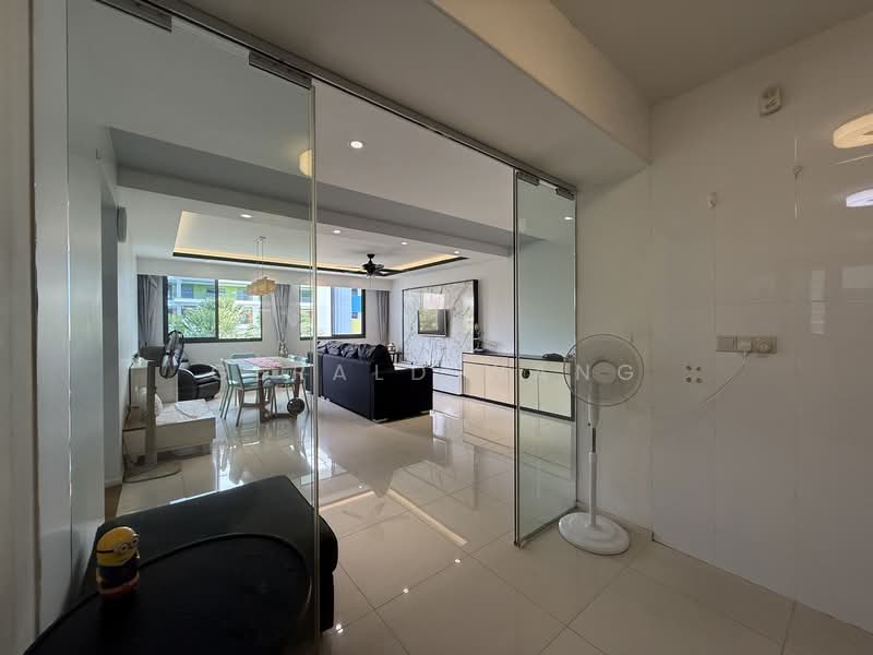 308C Punggol Walk photo 3