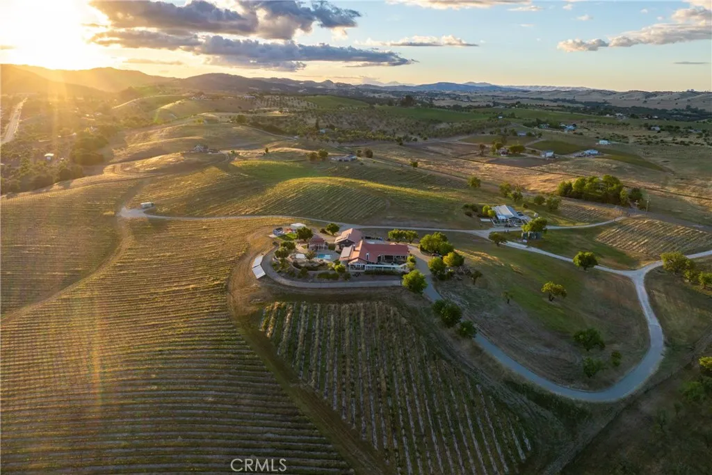 Additional image 131 of 2325 Bella Tierra Pl, Paso Robles, CA 93446