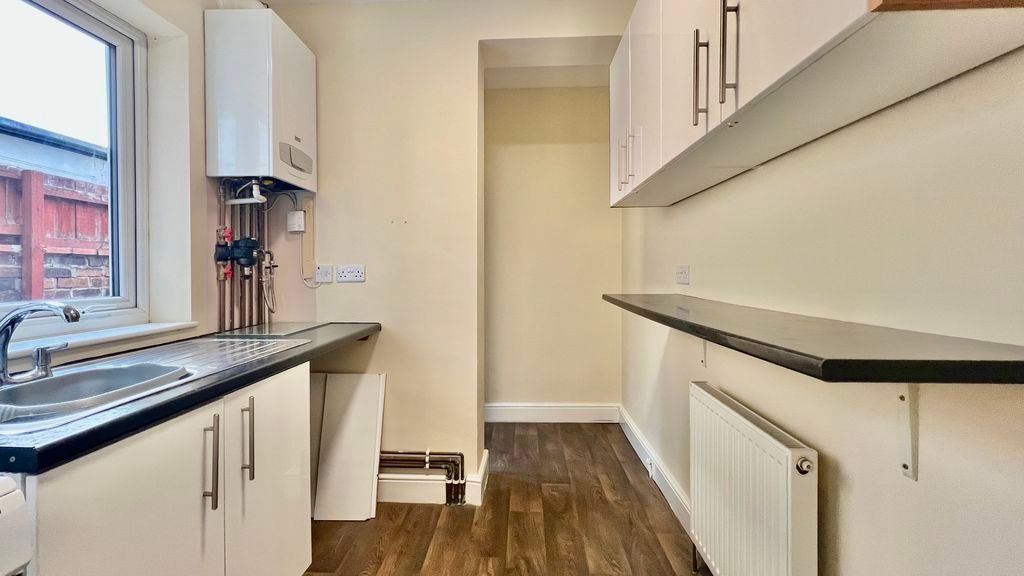 Additional image 11 of 3 bed terraced house for sale21 & 21A Queen Street, Scunthorpe DN16