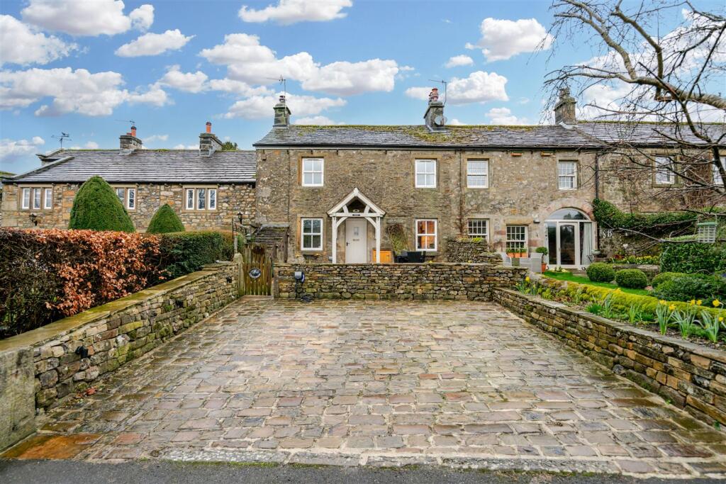 Additional image 2 of Craig Moor, Hetton. Skipton