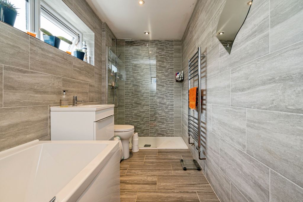 Additional image 18 of 3 bed bungalow for saleGrove Avenue, Norwich NR5