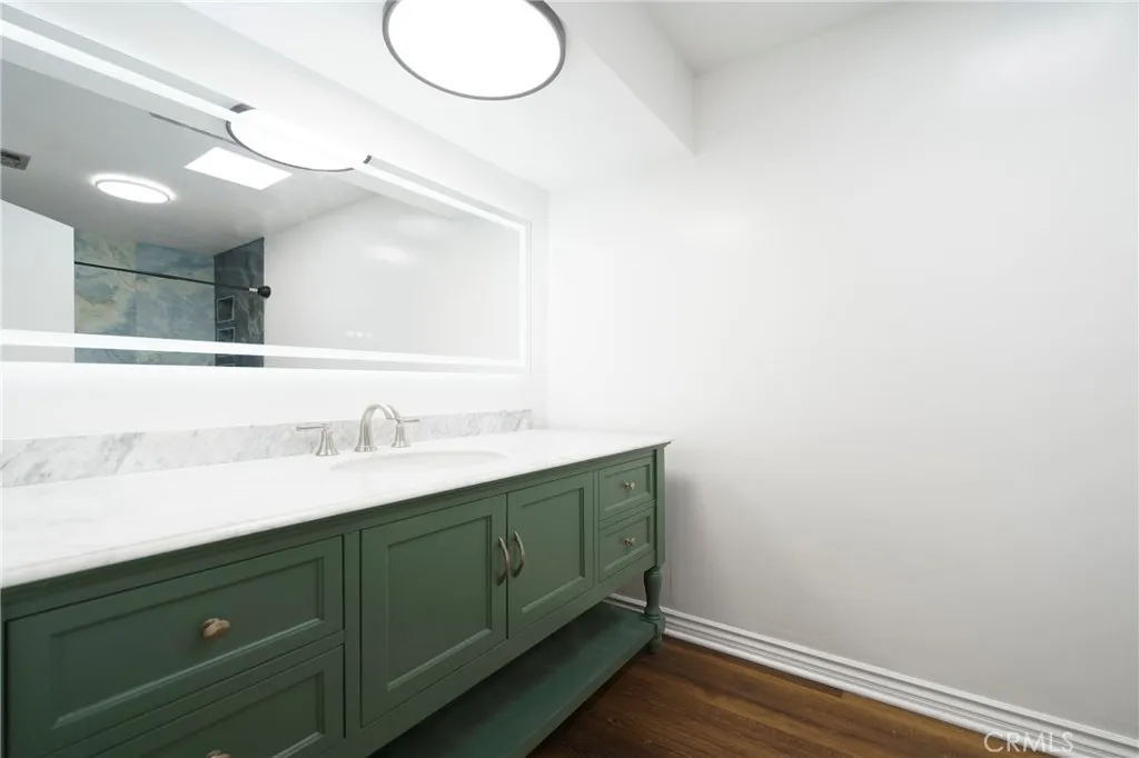Additional image 76 of 8120 Canby Ave #6, Reseda, CA 91335