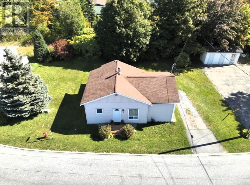 4 Hillview Avenue