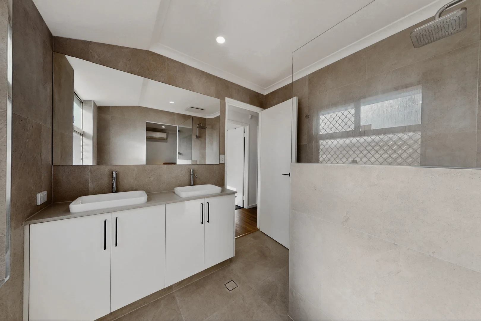Additional image 9 of 46a Bradshaw Crescent, Manning WA 6152