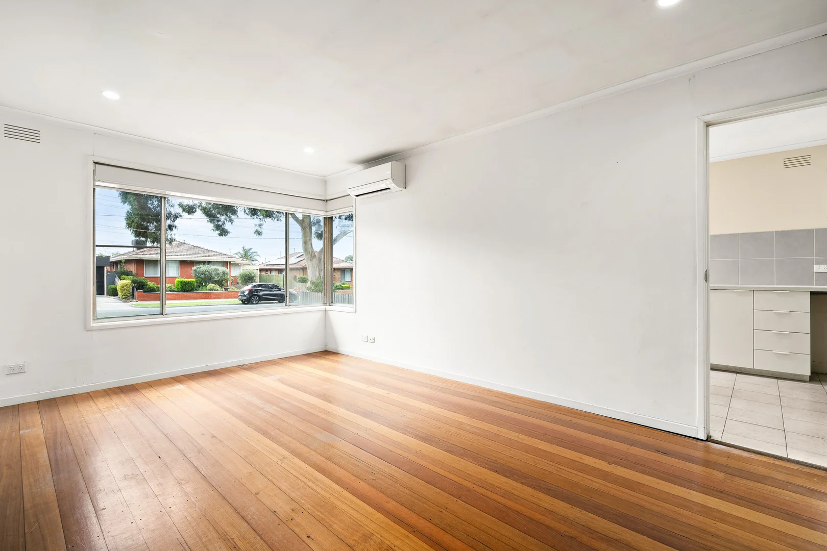 Additional image 2 of 23 Parkside Avenue, Keilor East VIC 3033