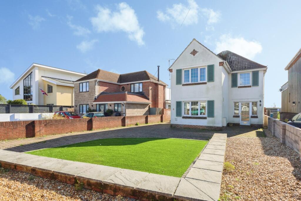 Lulworth Avenue, Poole, Dorset, BH15