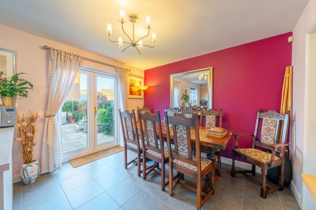 Additional image 5 of 5 bed detached house for saleTom Blower Close, Nottingham NG8