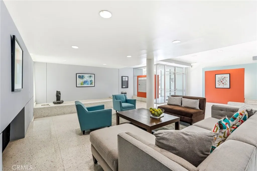 Additional image 30 of 4807 Woodley Avenue Unit 303, Encino, CA 91436