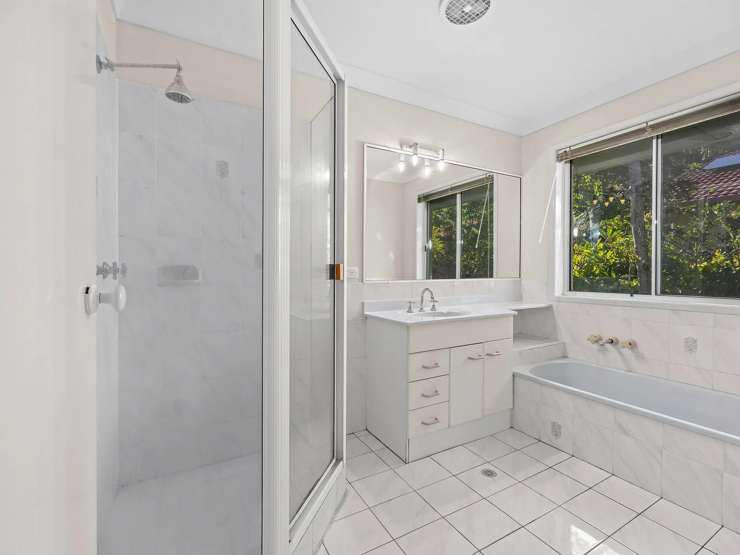 Additional image 17 of 2 Arabilia Cl, Chapel Hill QLD 4069