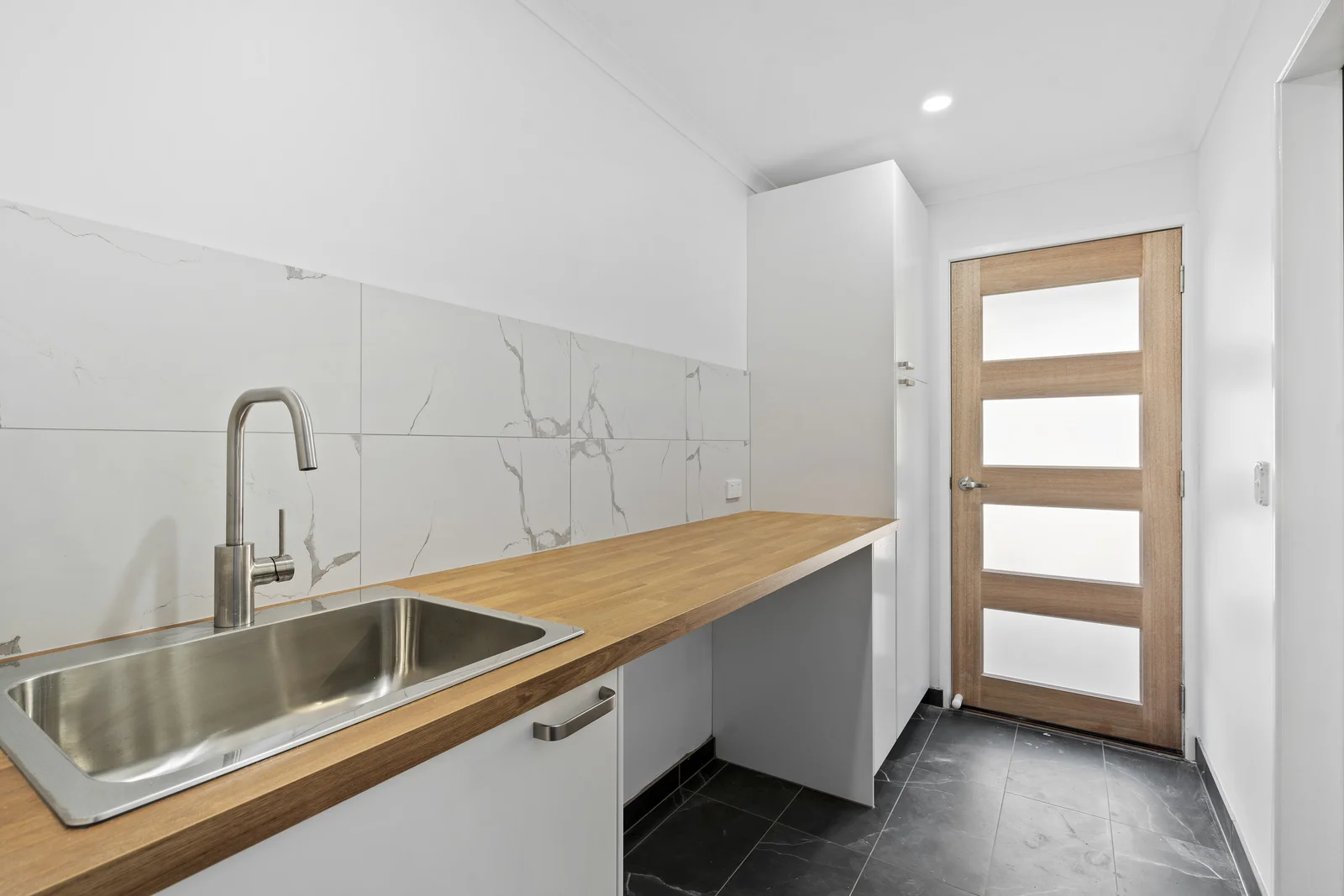 Additional image 10 of 1/4 Fishermans Bend, Balmoral QLD 4171