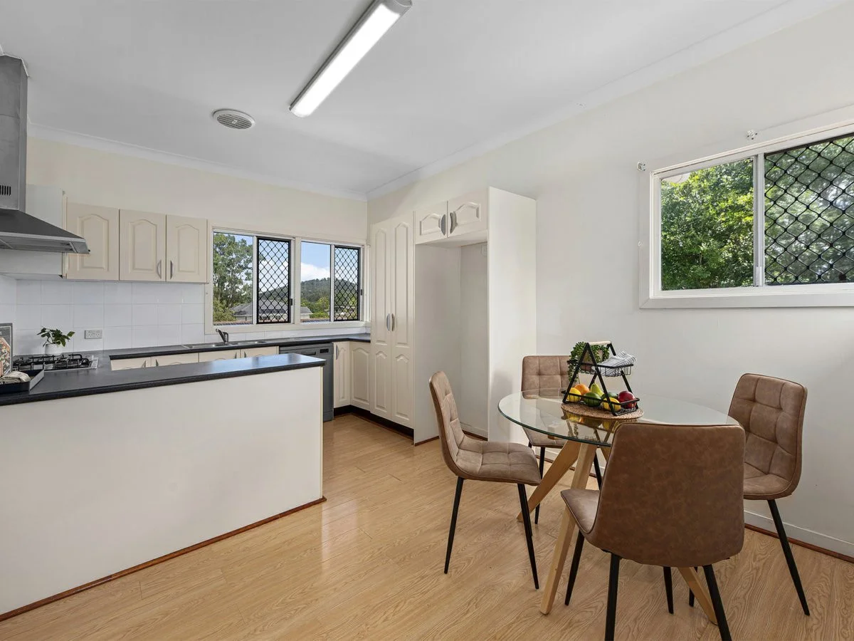 Additional image 6 of 27 Roscoe Street, Holland Park QLD 4121