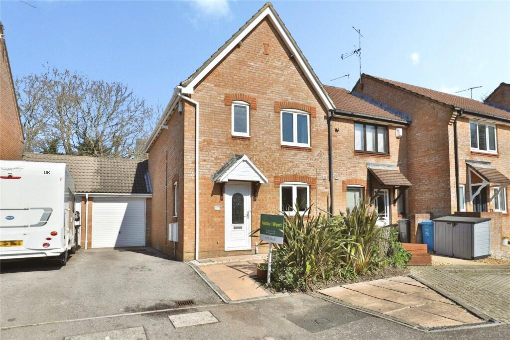 Doulton Gardens, Whitecliff, Poole, Dorset, BH14