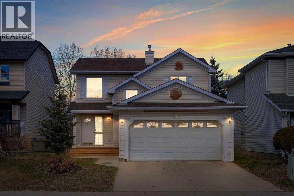 416 Douglas Glen Close SE