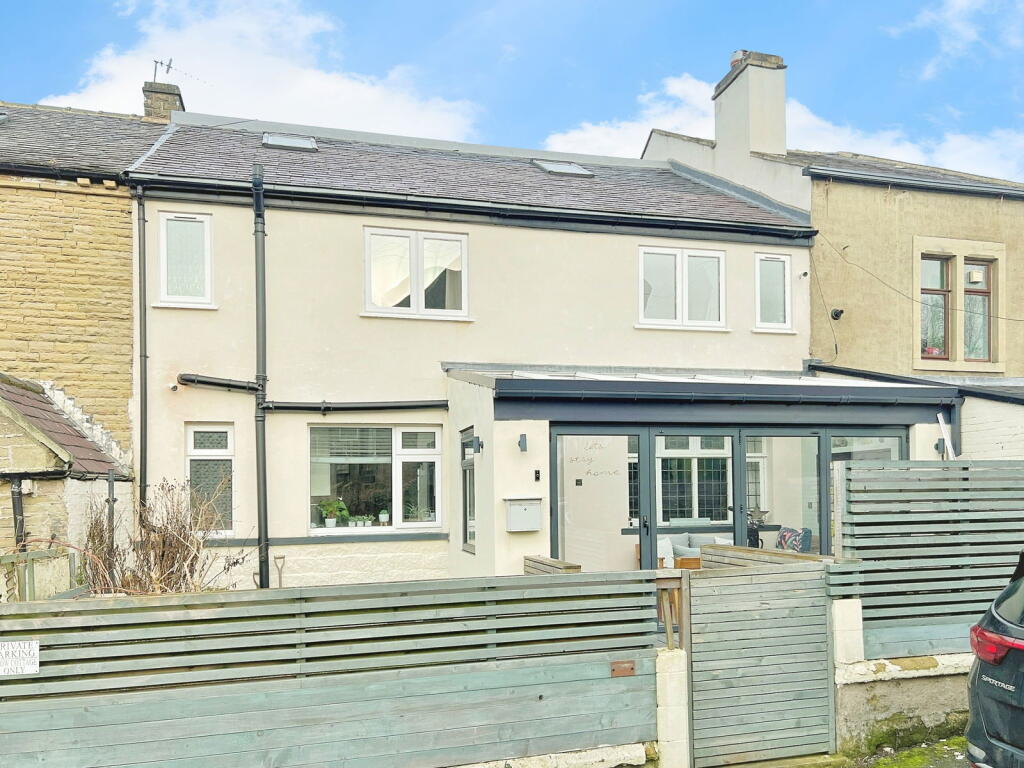 Fairmount, Long Lee, Keighley, BD21 4SP