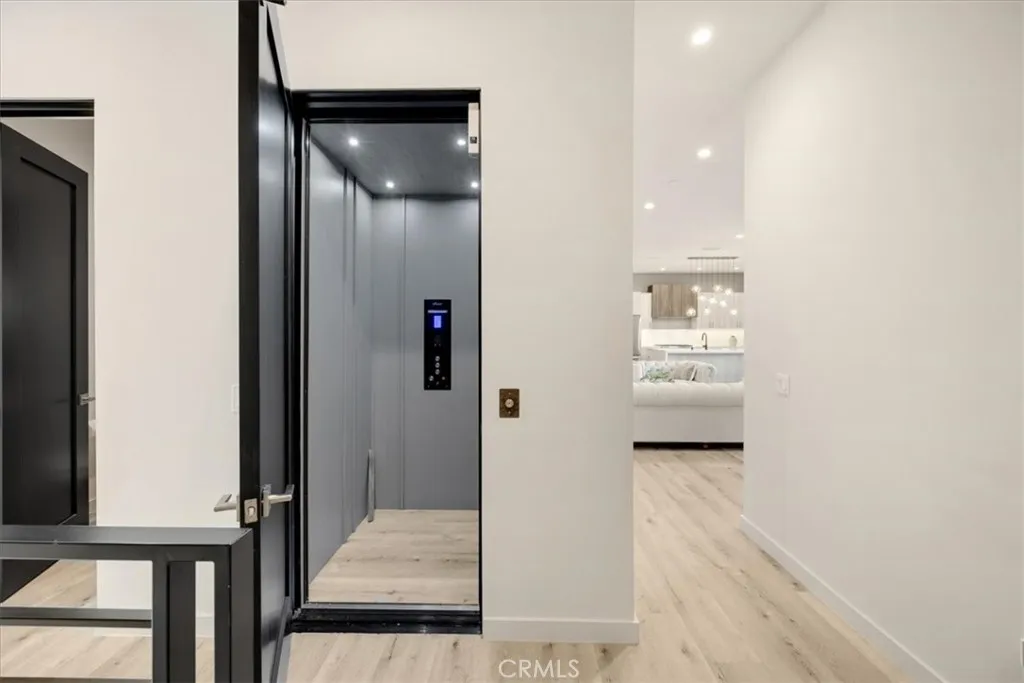 Additional image 66 of 756 W 19th Street Unit B, Costa Mesa, CA 92627