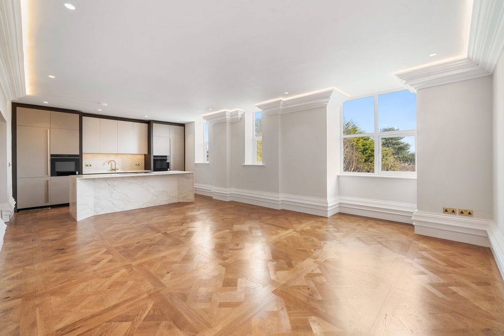 Additional image 8 of 2 bed flat for saleVictoria Road, Formby L37