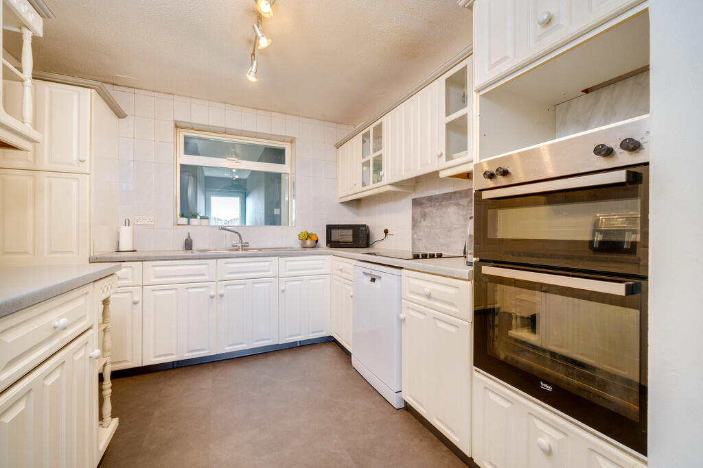 Additional image 3 of Thorndene Way, Bradford 4