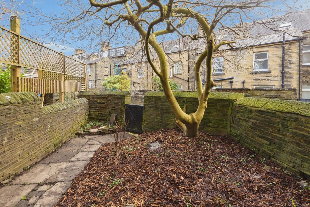 Additional image 13 of Spring Gardens Road, BRADFORD