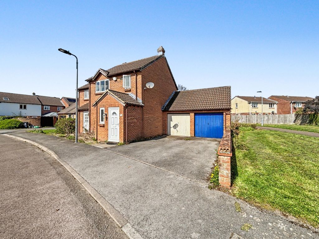 3 bed semi-detached house for saleWinsbury Way, Bradley Stoke, Bristol, Gloucestershire, Gb BS32