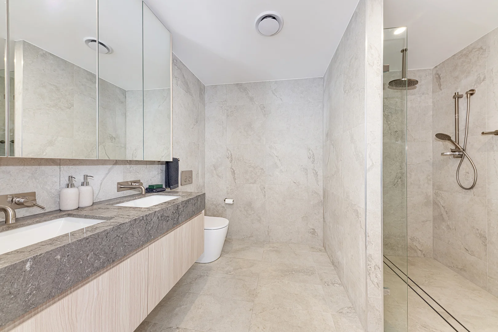 Additional image 13 of 11/12 Amaroo Avenue, Castle Cove NSW 2069