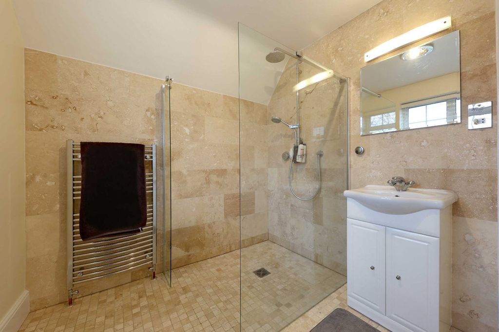 Additional image 18 of 7 bed detached house for saleWilton Crescent, Beaconsfield, Buckinghamshire HP9