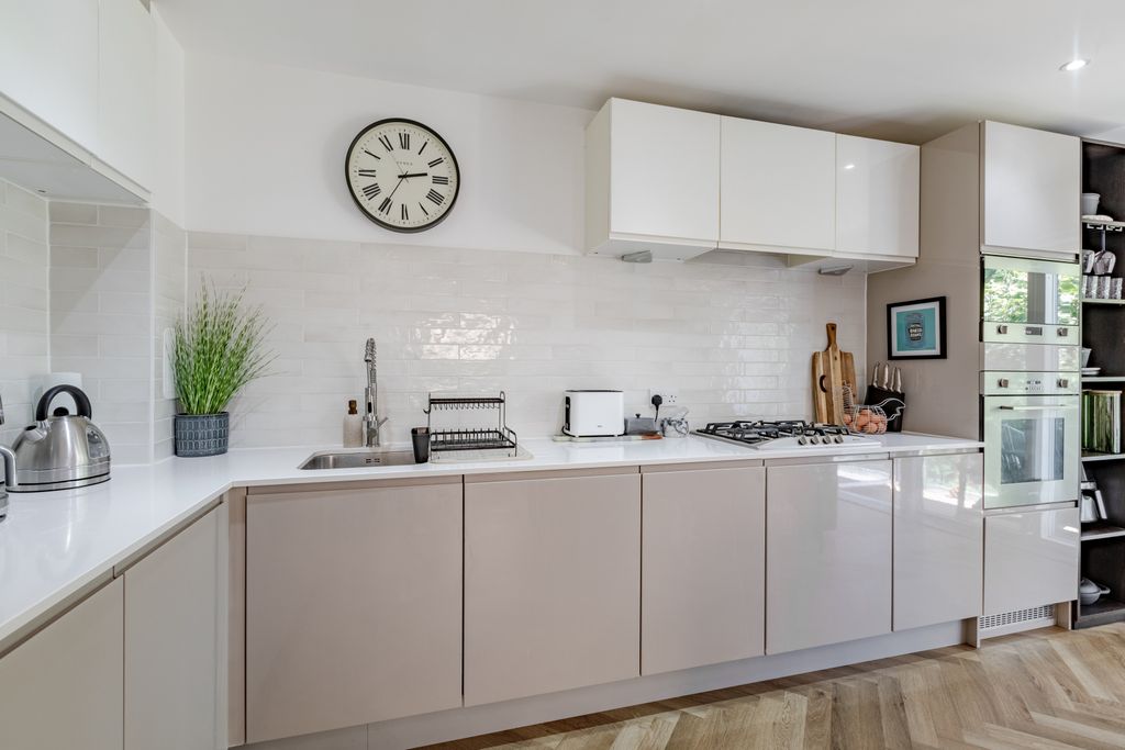 Additional image 17 of 3 bed flat for saleGoldstone Crescent, Hove BN3