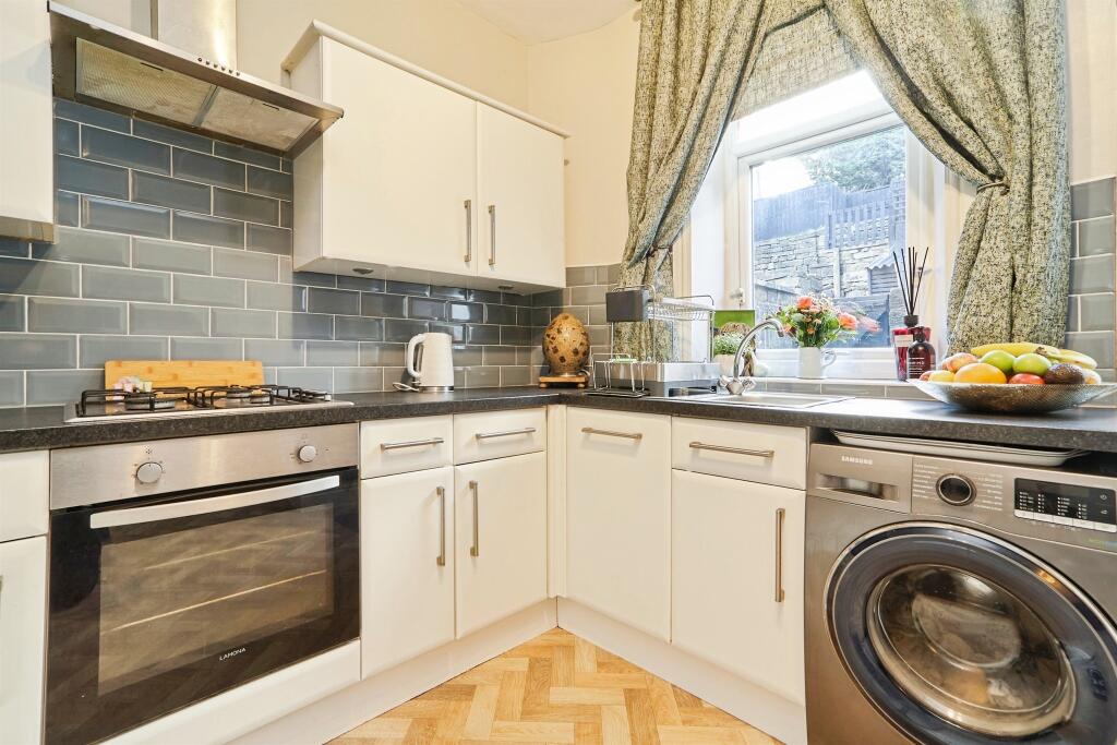 Additional image 6 of Park Avenue, Oakworth, Keighley