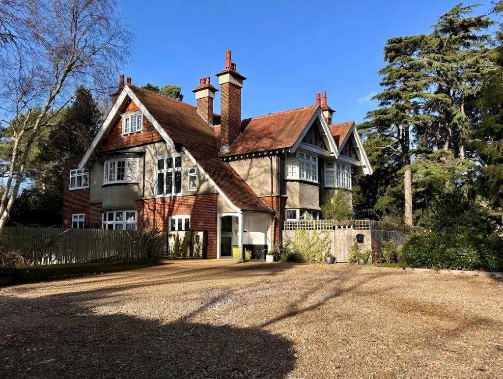 Nelson Road, POOLE, BH12