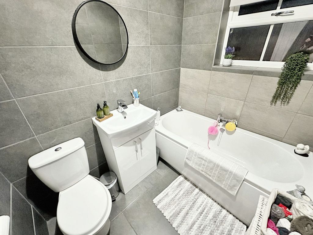 Additional image 10 of 2 bed detached house for saleThe Maltings, Glenfield LE3