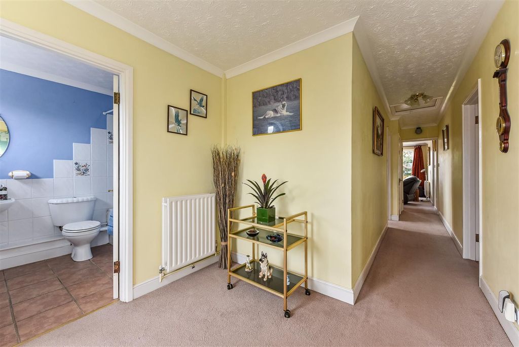 Additional image 20 of 3 bed detached bungalow for saleFarm Road, Bracklesham Bay, Chichester PO20