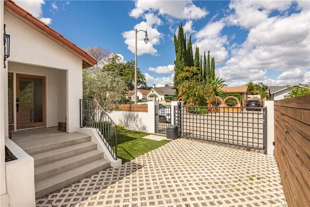 Additional image 69 of 2420 Riverdale Ave, Los Angeles, CA 90031