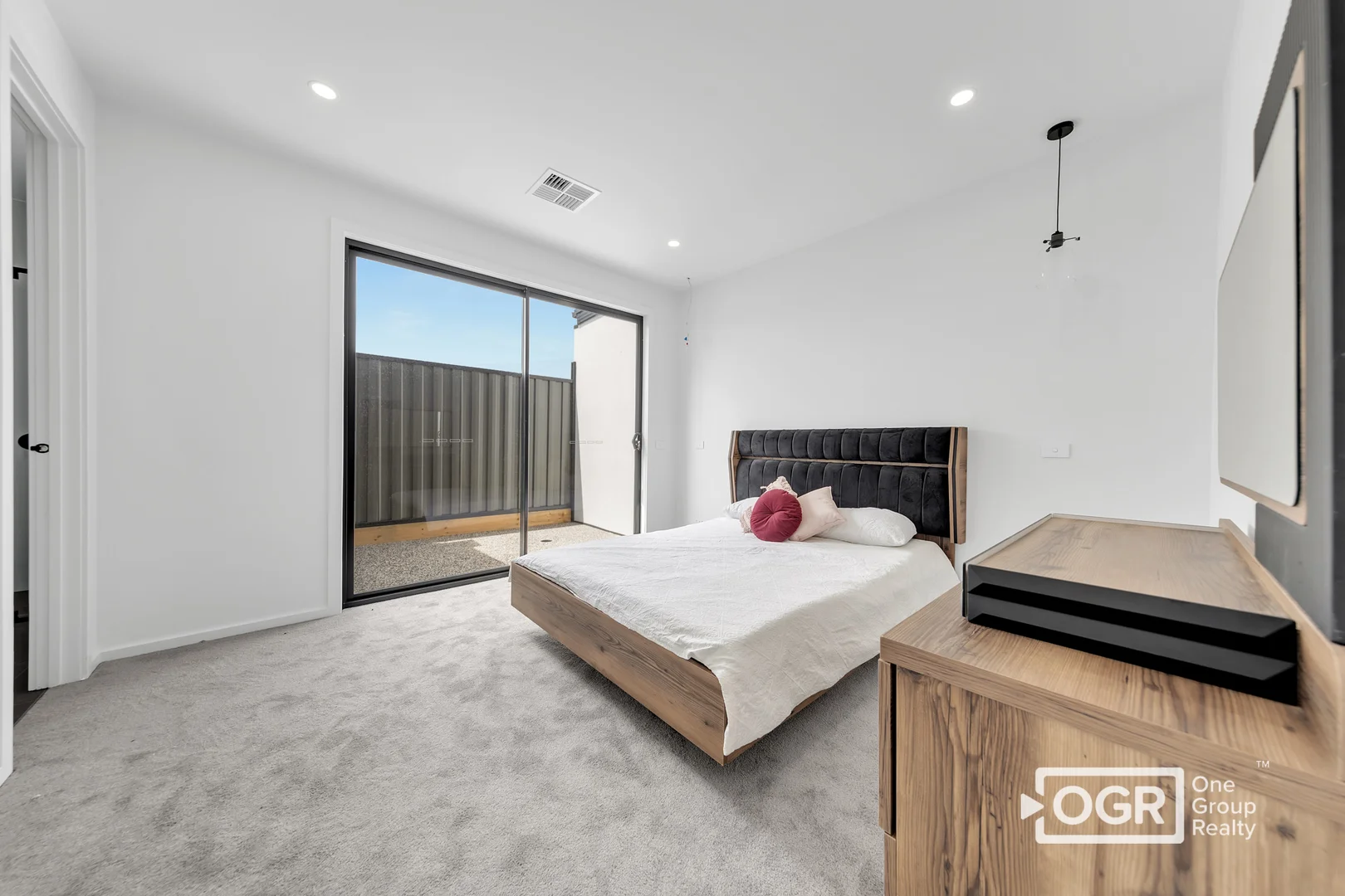 Additional image 6 of 719 & 721 Grand Boulevard, Mickleham VIC 3064