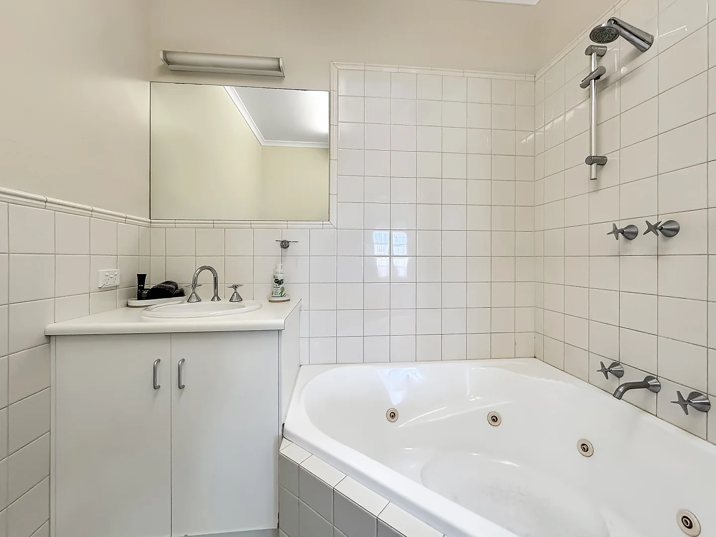 Additional image 14 of 2/100 Tasman Terrace, Port Lincoln SA 5606