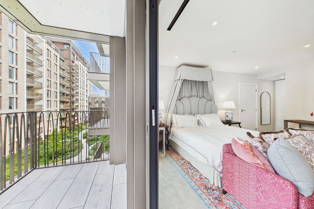 Additional image 30 of 4 bed flat for saleMichael Road, London SW6