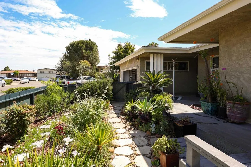 Additional image 132 of 6145 Carling Way, San Diego, CA 92115