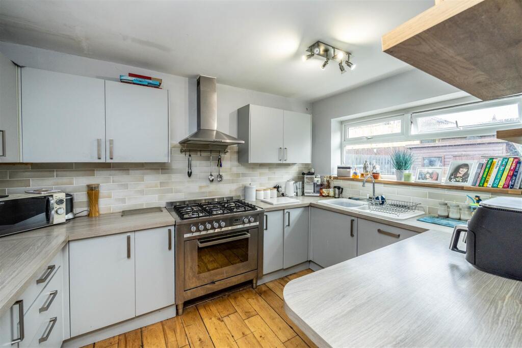Additional image 9 of Northfield Road, Bradford