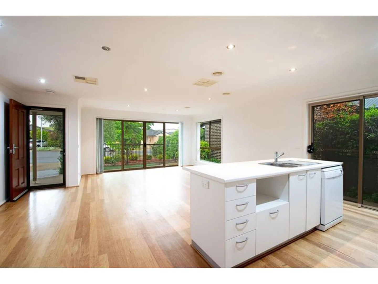 Additional image 2 of 9 Grimstone Pl, Franklin ACT 2913