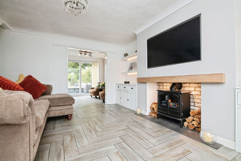 Additional image 8 of 3 bed link detached house for saleDixon Close, Tipton DY4