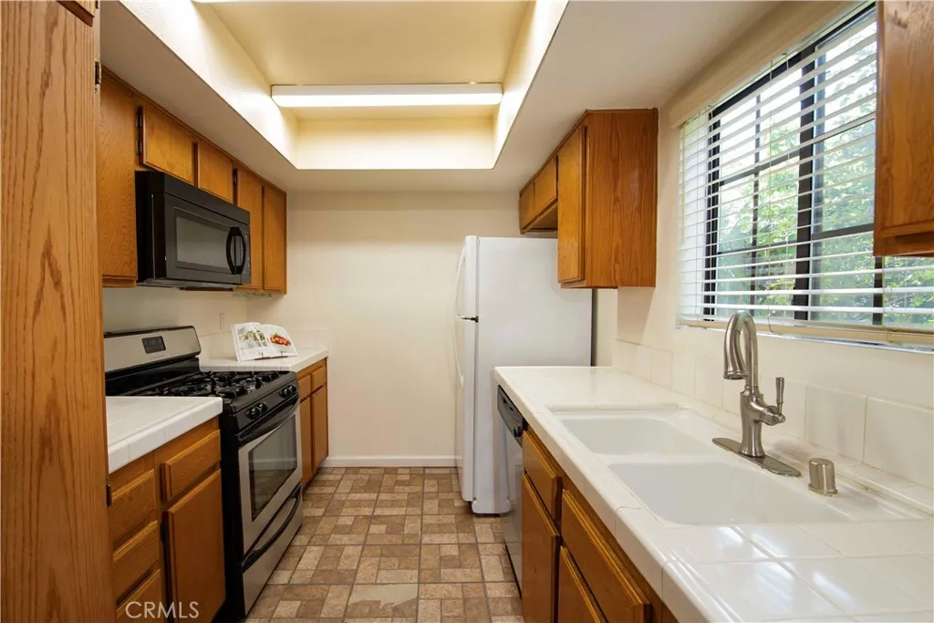 Additional image 32 of 6545 Reseda Boulevard Unit 8, Reseda, CA 91335