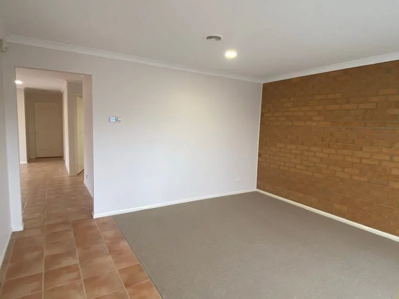 Additional image 5 of 52 Cornwell Crescent, Cranbourne East VIC 3977