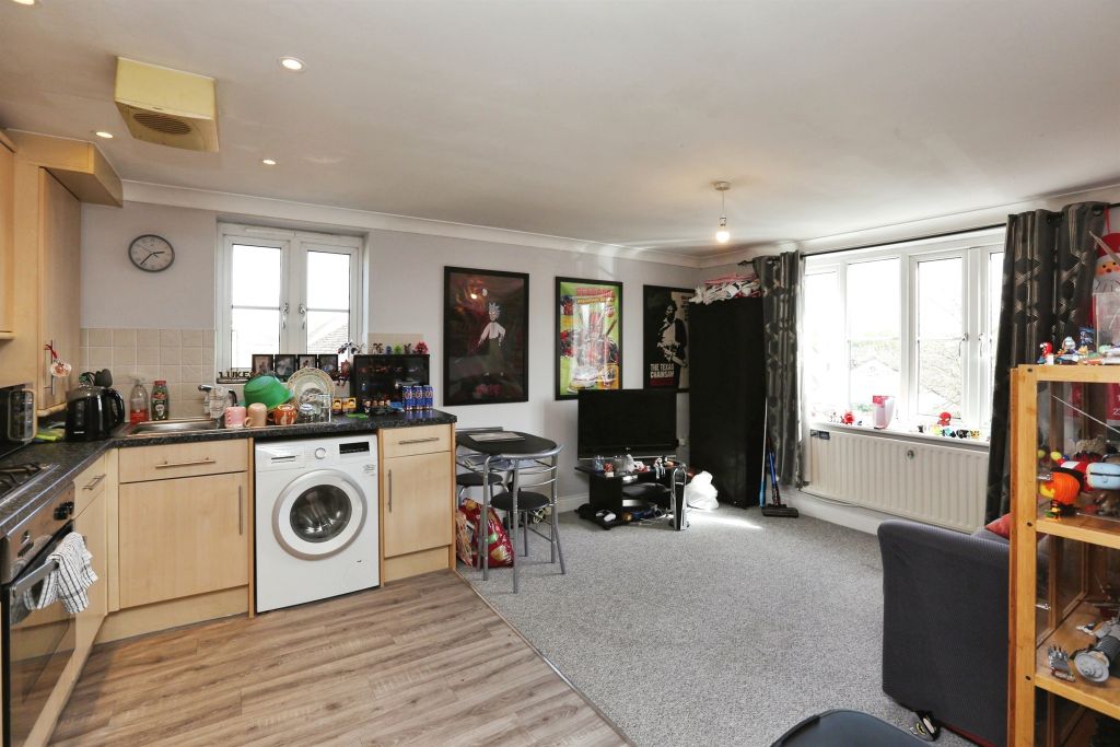 Additional image 5 of 1 bed flat for saleLower Northam Road, Hedge End, Southampton SO30