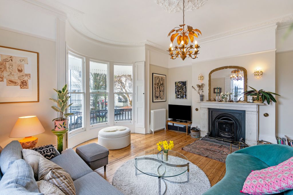 Additional image 3 of 6 bed semi-detached house for saleMontpelier Villas, Brighton BN1
