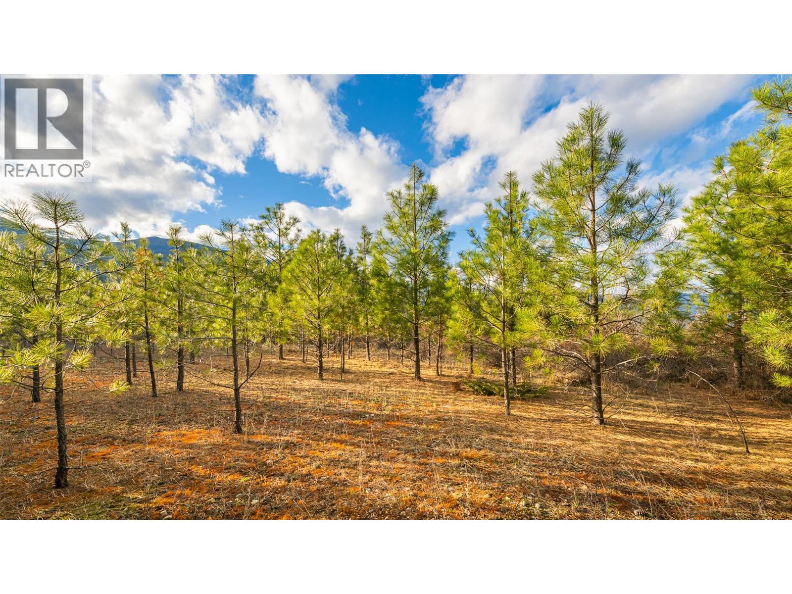 2075 Highland Crescent