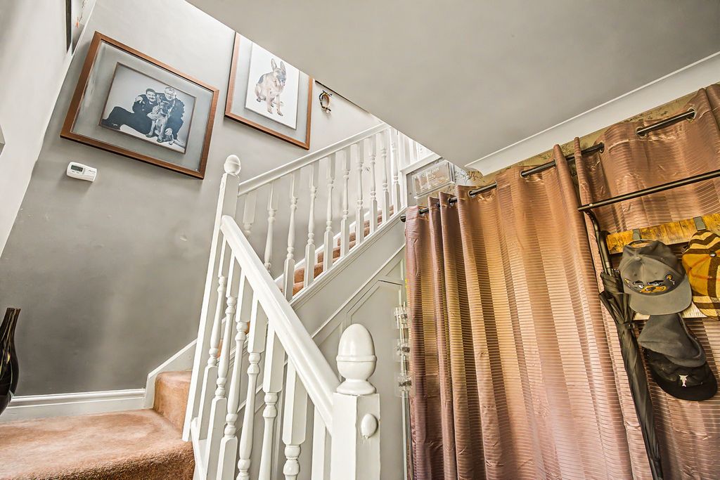 Additional image 10 of 5 bed flat for saleHollins Lane, Harrogate HG3