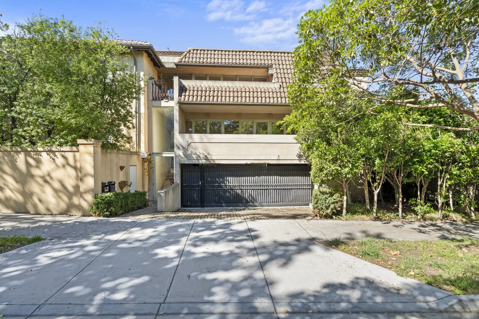3/220 Barkers Road, Hawthorn VIC 3122
