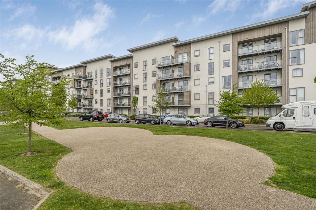 Additional image 16 of 1 bed flat for saleAlder House, Wallingford Way, Maidenhead SL6